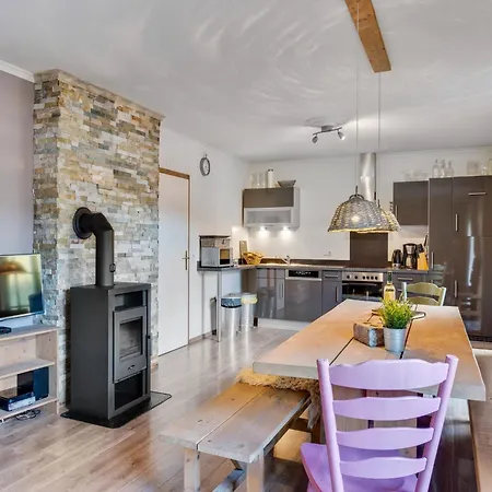 בקתה In Near Lifts לאוגנג