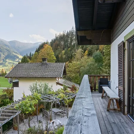 בקתה In Near Lifts