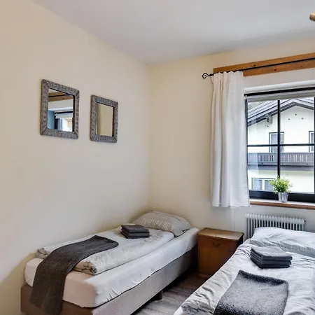 בקתה In Near Lifts לאוגנג