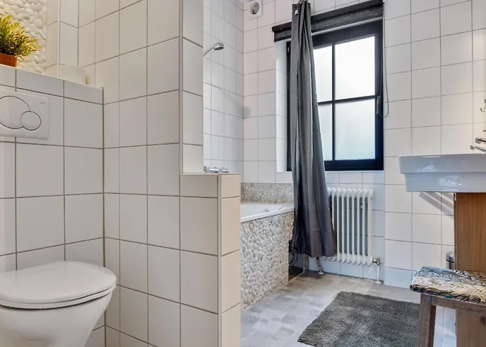 Chalet In Near Lifts *