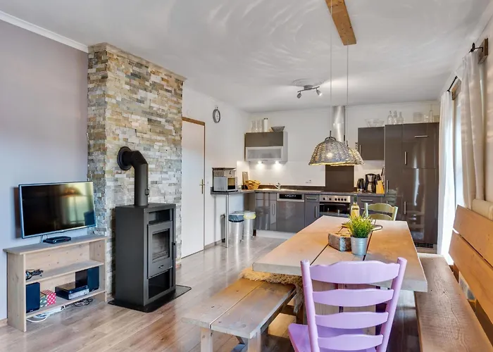 Chalet In Near Lifts Leogang