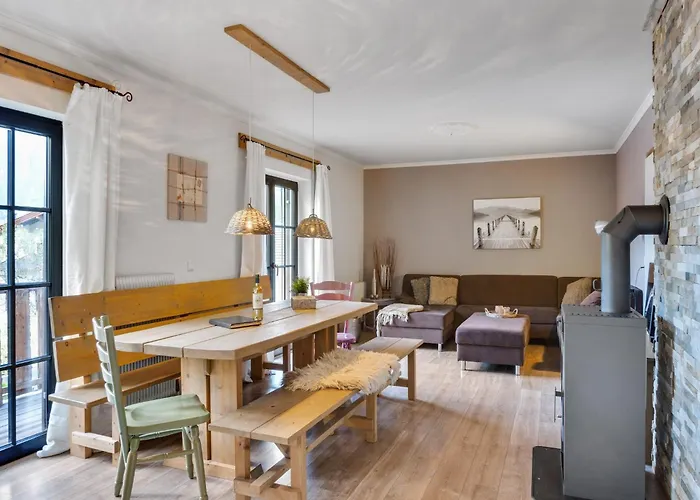 In Near Lifts Chalet *